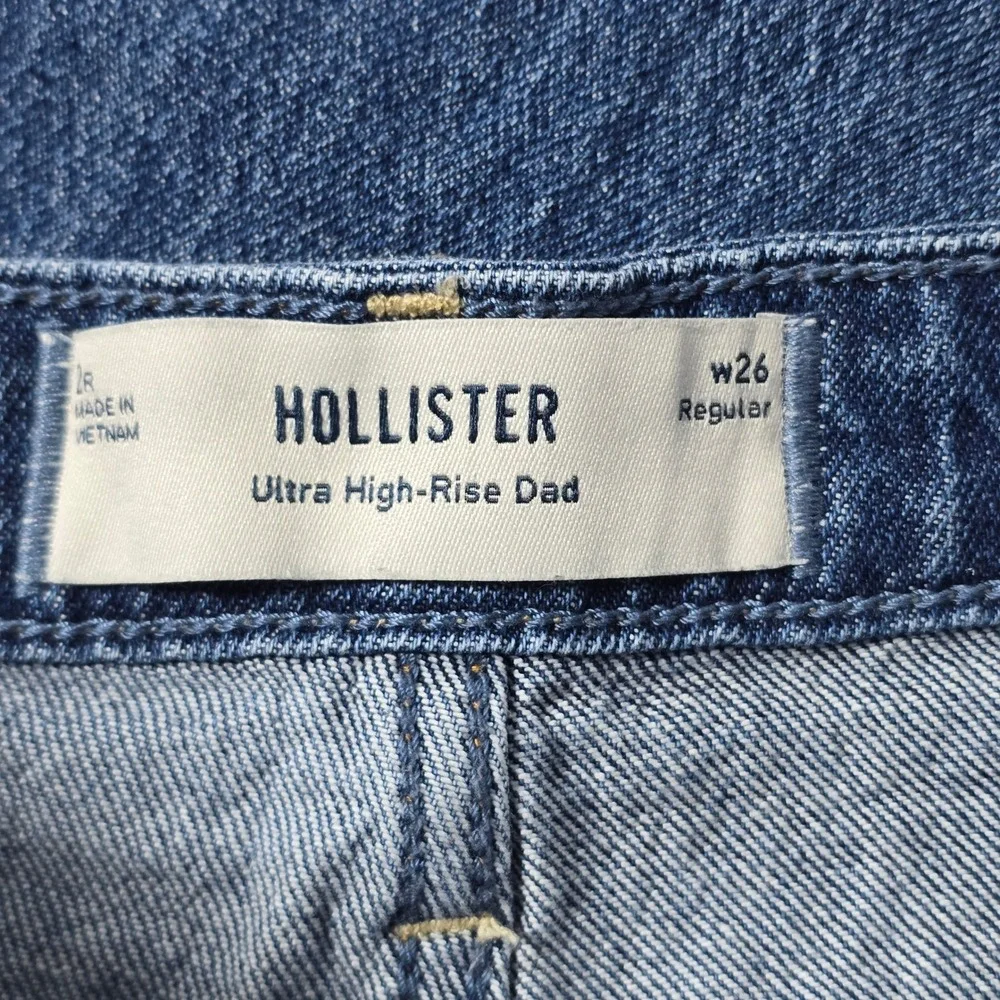 Hollister Ultra High-Rise Dad Jeans Medium Wash Size 2R W26 Regular 13177 - Picture 7 of 9